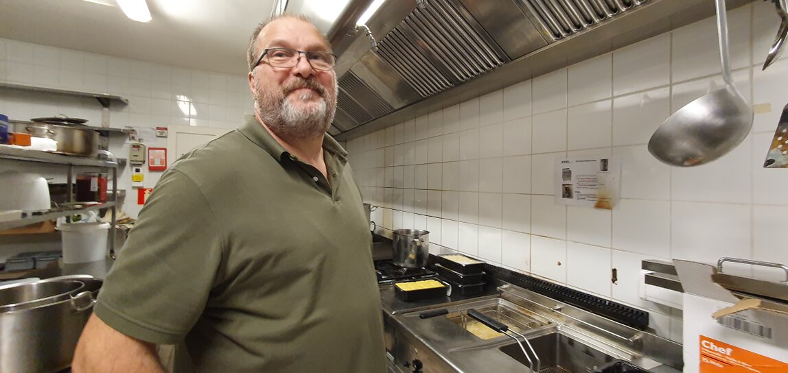 Portret van Sana, penningmeester